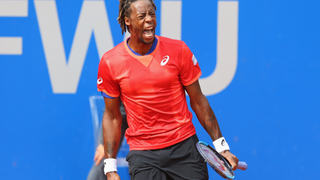 Gael Monfils Loses Rackets To Airline Mishap, Loses Match To Inferior Opponent<em></em>